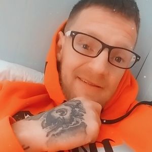 Meet your Posher, Ethan